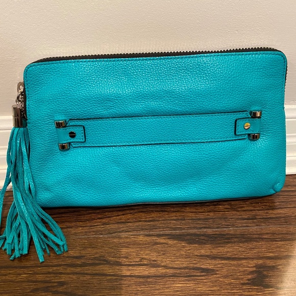 Milly Clutch - Picture 1 of 4
